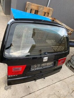 Seat Alhambra, zadní 5. dveře