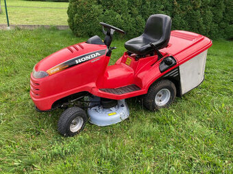 Zahradní traktor Honda 2315