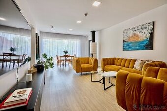Prodej rodinného domu se zahradou a sadem ( 165 m²), Tučapy 