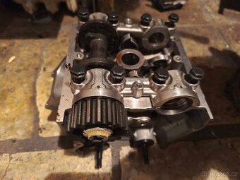 Hlava válce Ducati 1098