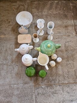 Konvolut sklenice, misky ,lahve - sklo, porcelán, keramika