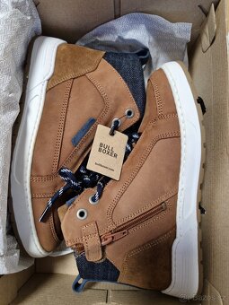 Nové kožené zimní boty Bullboxer vel 35