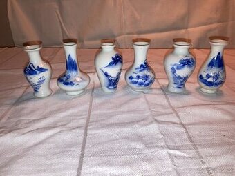Sada šesti porcelánových mini váziček