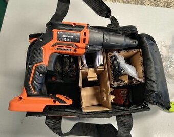 Aku šroubovák AEG BTS18BL s dvěma bateriemi, nový nepoužitý