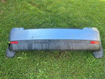 Zadní nárazník na Ford fiesta 2004 mk V generace 5