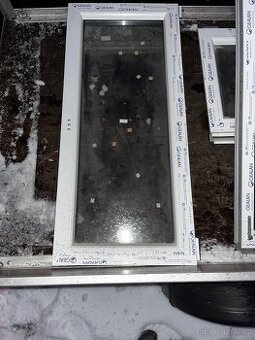 Dvoukřídlé plastové okno