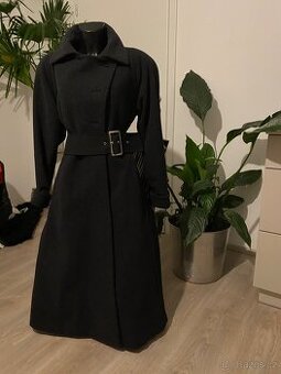 Kasmirovy Guess vlneny dlouhy cerny zimni kabat 42