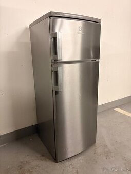 Lednička  s mrazákem Electrolux