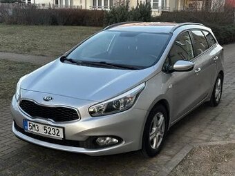 Kia Cee´d 1.6 GDi 99 kW Anniversary Plus Tažné ALU Tempomat