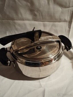 Tlakový hrnec Lagostina 2ks