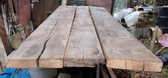 Dubové fošny 80 až 100 let staré