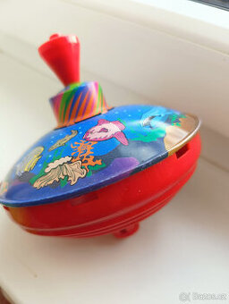 dětská rotující hračka - KÁČA