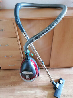 prodám domácí VYSAVAČ