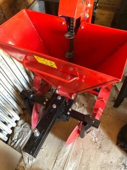 Sazeč brambor Vari SB 40