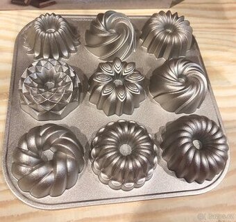 Forma 9 mini báboviček DELÍCIA