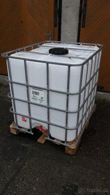 1000 litrů IBC kontejner, IBC box, nádrž, nadrze, zasobník