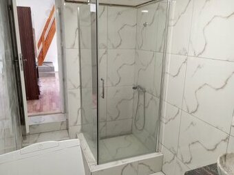 Pronajmu DVOUPATROVÝ byt s VLASTNÍ ZAHRADOU v Chrasti