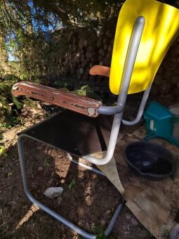 funkcionalistické polokresla