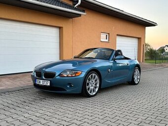 BMW Z4 e85 2.5i manuál, atmosferický šestiválec M54