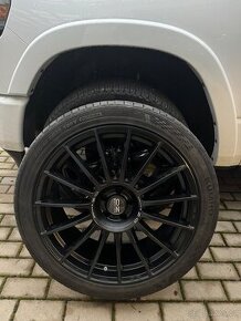 Bmw x7/x5 275/40r22 315/35r22
