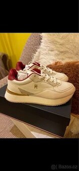 Dámské tenisky Tommy Hilfiger