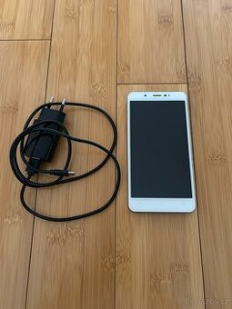 Doogee F7