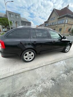 Škoda octavia 1,6tdi 77kw, 204ttkm