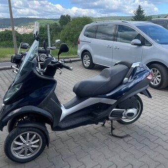 Piaggio MP3