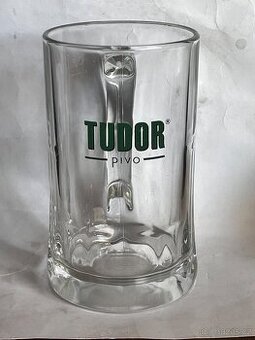 Starý pivní půllitr Tudor pivovar Havlíčkův Brod