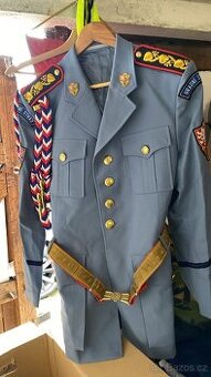 Hradní nebo čestná stráž uniformy - 1