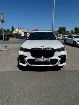 BMW X7 40d Mpaket, 2021, 7míst, panorama