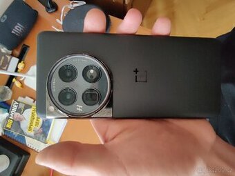 OnePlus 12 - 1