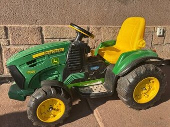 Dětský traktůrek John Deere