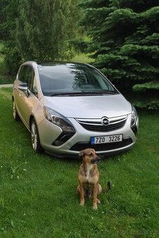Opel Zafira Tourer; 1.4; r.v. 2011; manuál
