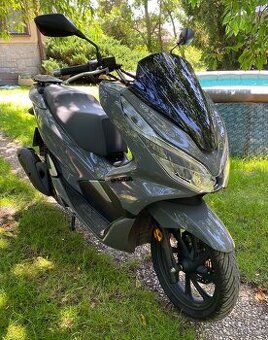 Skútr Honda PCX 125 rv. 2019
