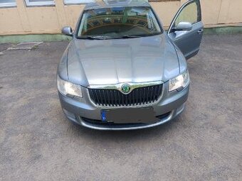 Superb 2 4x4 125 kw