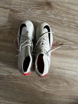 NIKE SUPERFLY 9 CLUB