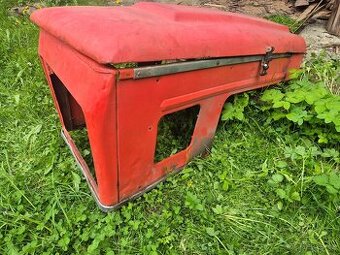 Kapota Zetor 7211 a podobné