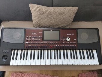 Korg Pa 700