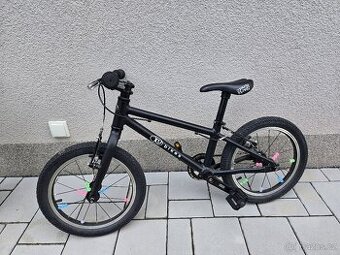 Dětské kolo KUbikes 16