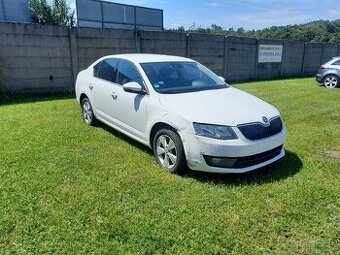 Škoda octavia 1,8 TSI DSG 132 KW serviska 2x klíč