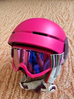 Dívčí lyžařská helma