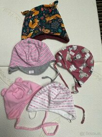 Dětské jarní čepičky