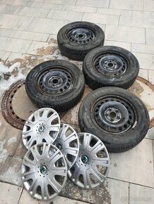 Plechové disky se zimními pneu 195/65 R15