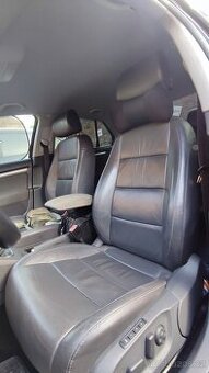 Kožený interiér Jetta Mk5.