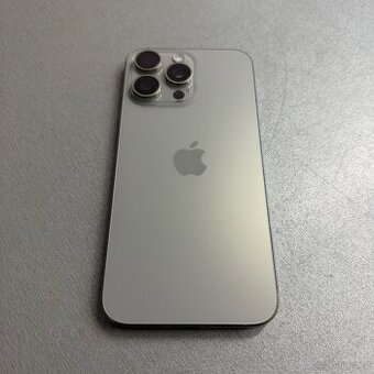 iPhone 15 Pro Max 256GB přírodní titan, rok záruka