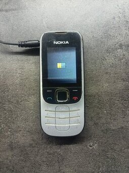 Prodam mobil Nokia 2330 classic, sberatelska prilezitost