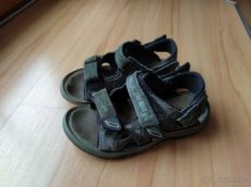 Chlapecké sandále, vel. 28