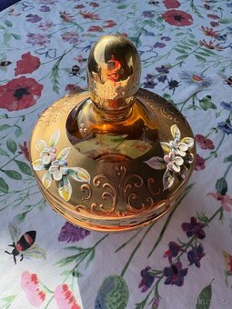 Zdobená dóza skleněná