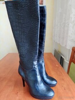 Celokožené kozačky velikost 39